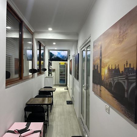 Aral Hostel เบราท ภายนอก รูปภาพ