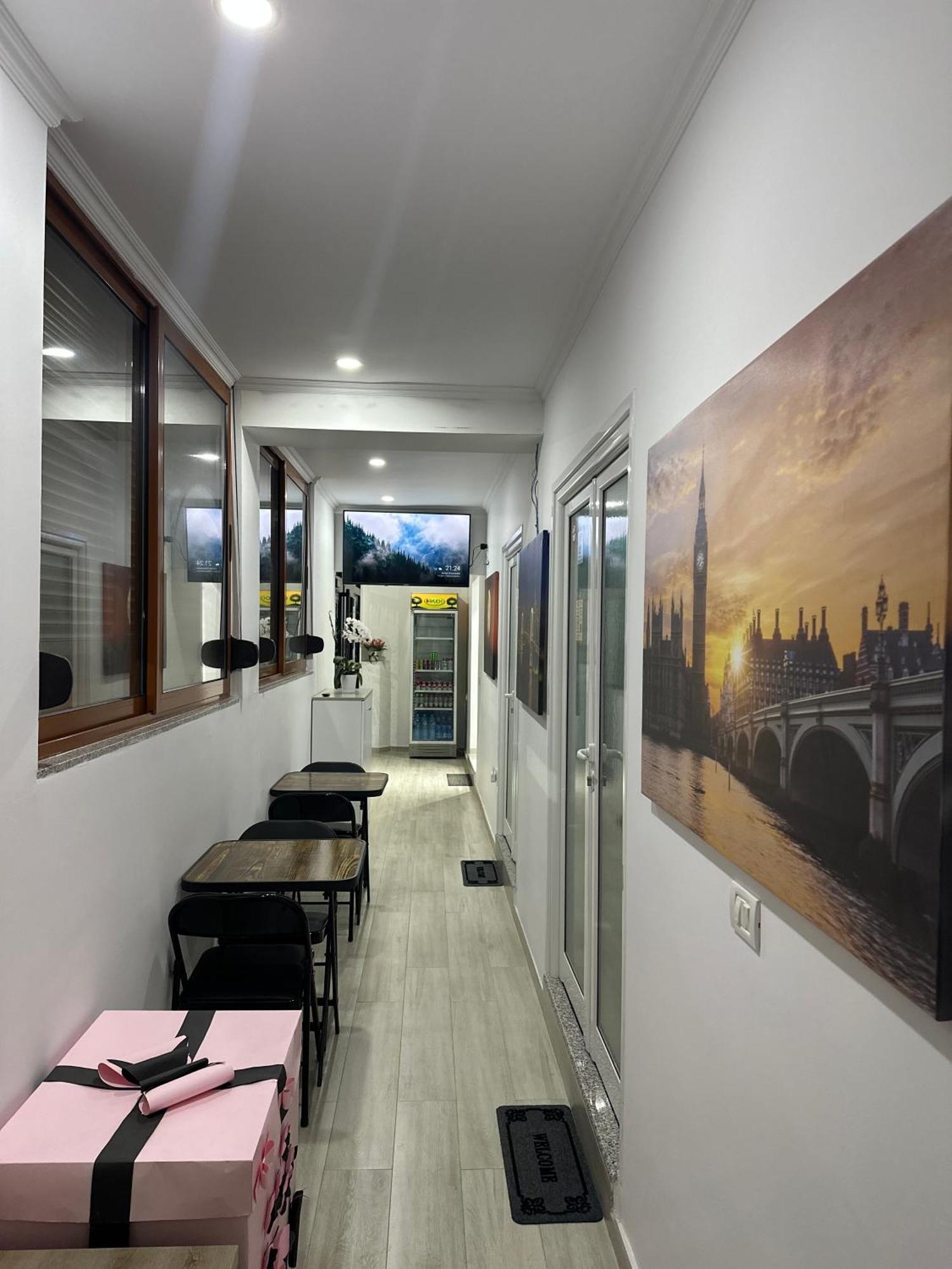 Aral Hostel เบราท ภายนอก รูปภาพ